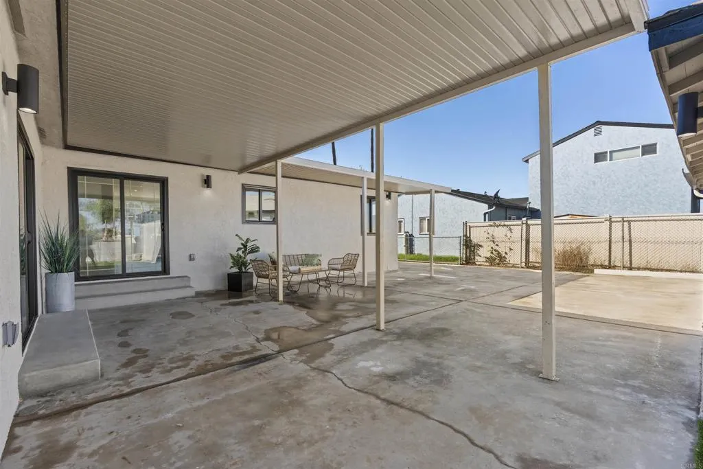 6844 Missy Ct