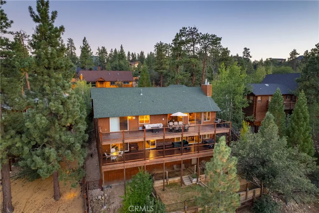 42684 Timberline Trail