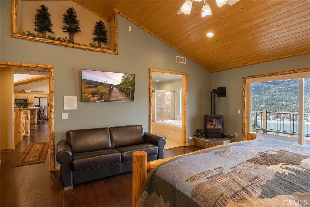 42684 Timberline Trail