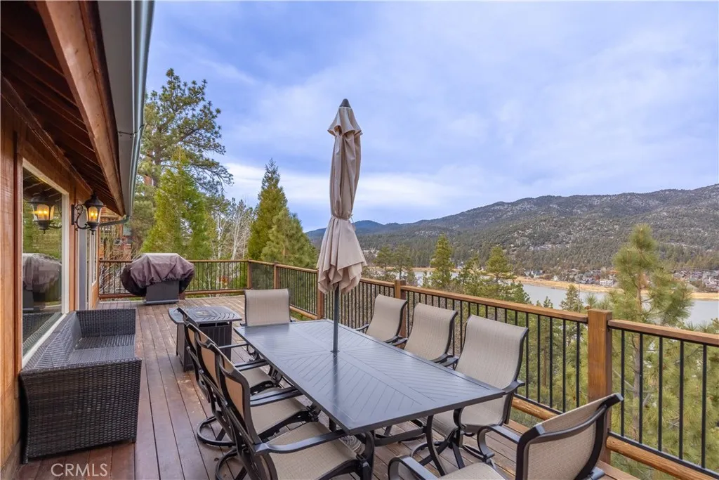 42684 Timberline Trail