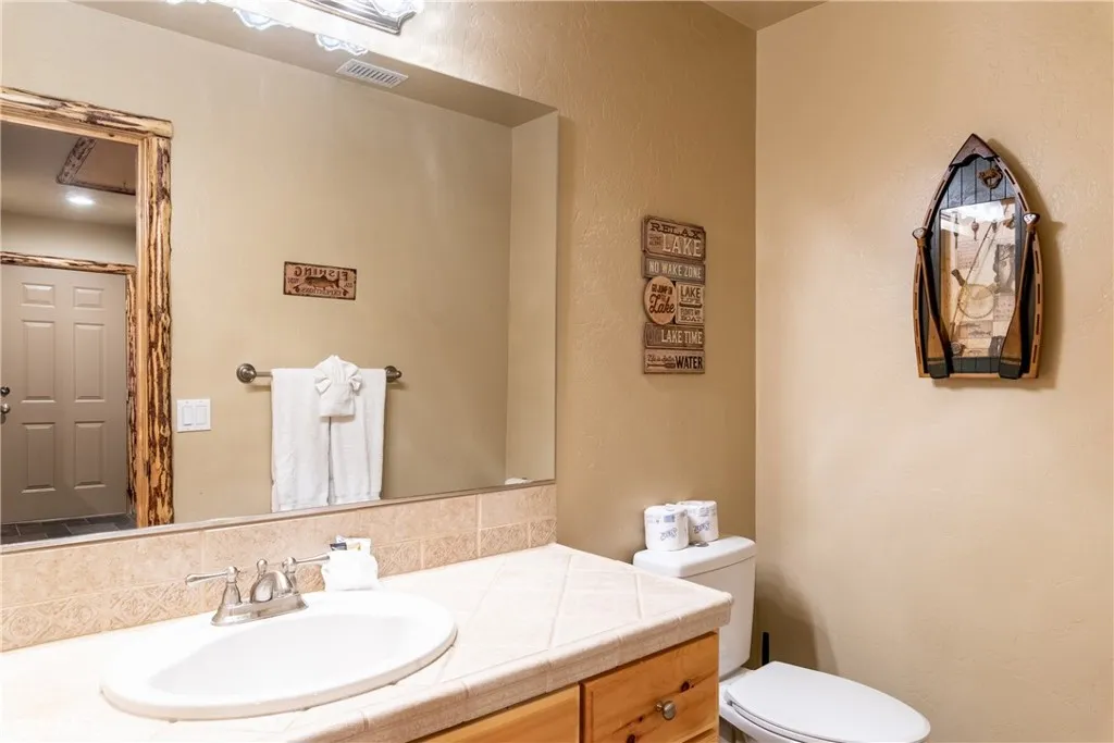 42684 Timberline Trail