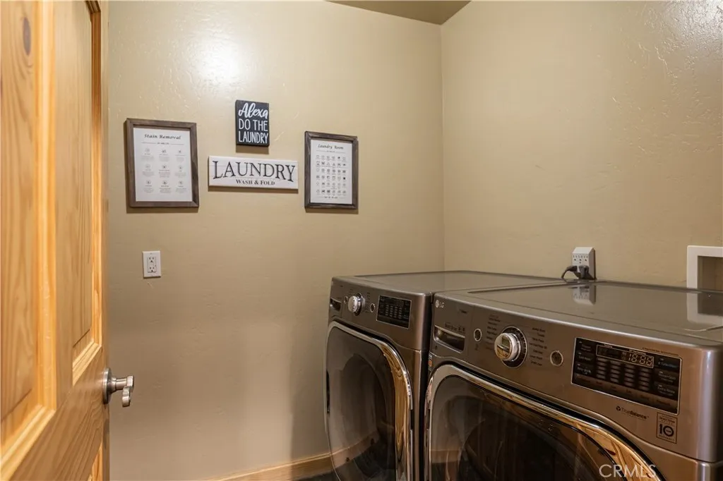 42684 Timberline Trail