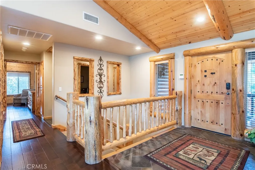 42684 Timberline Trail