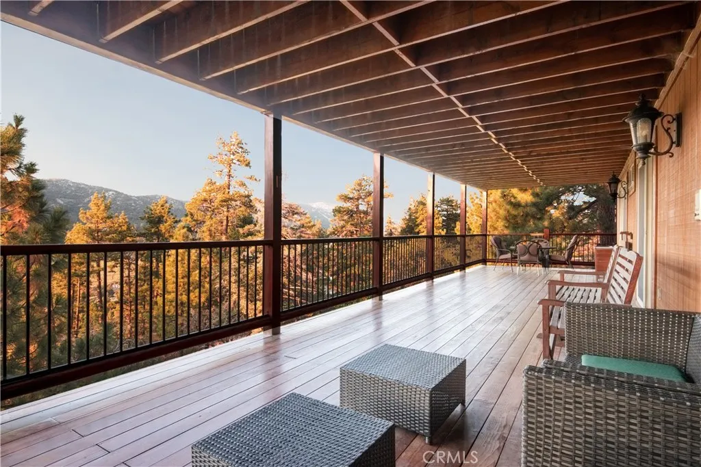 42684 Timberline Trail
