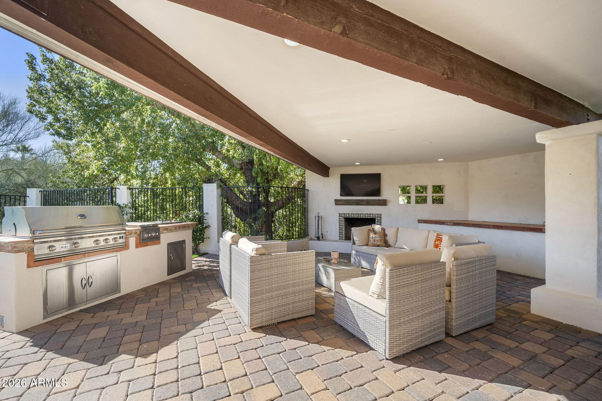 4441 E MADEROS DEL CUENTA Drive