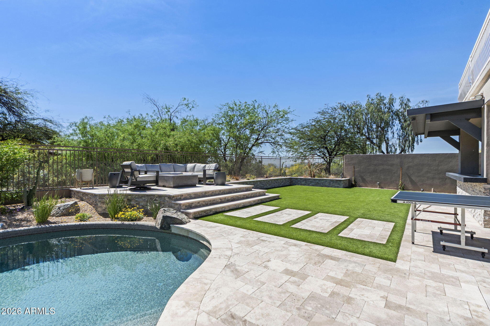 10785 E GELDING Drive