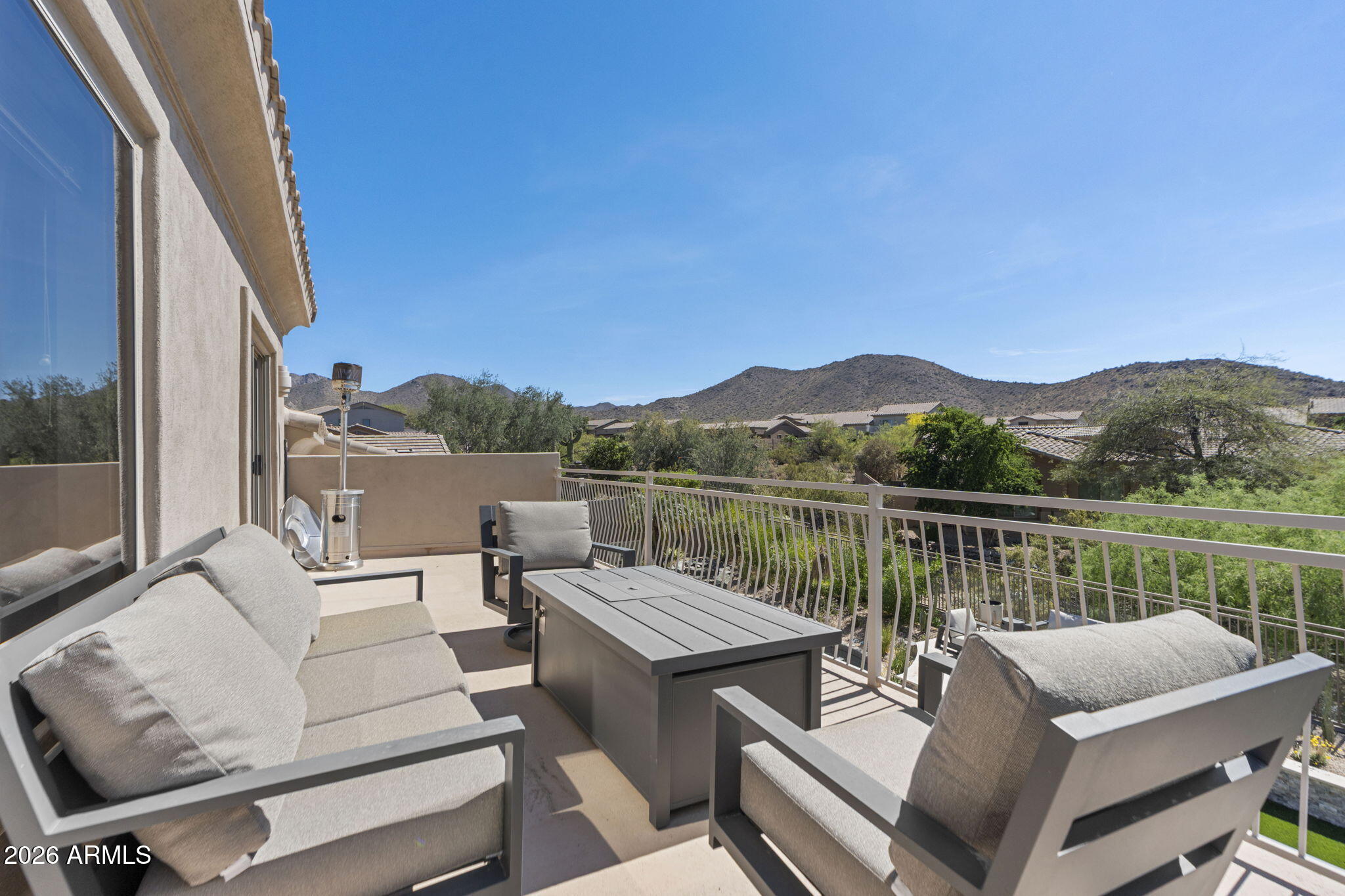 10785 E GELDING Drive