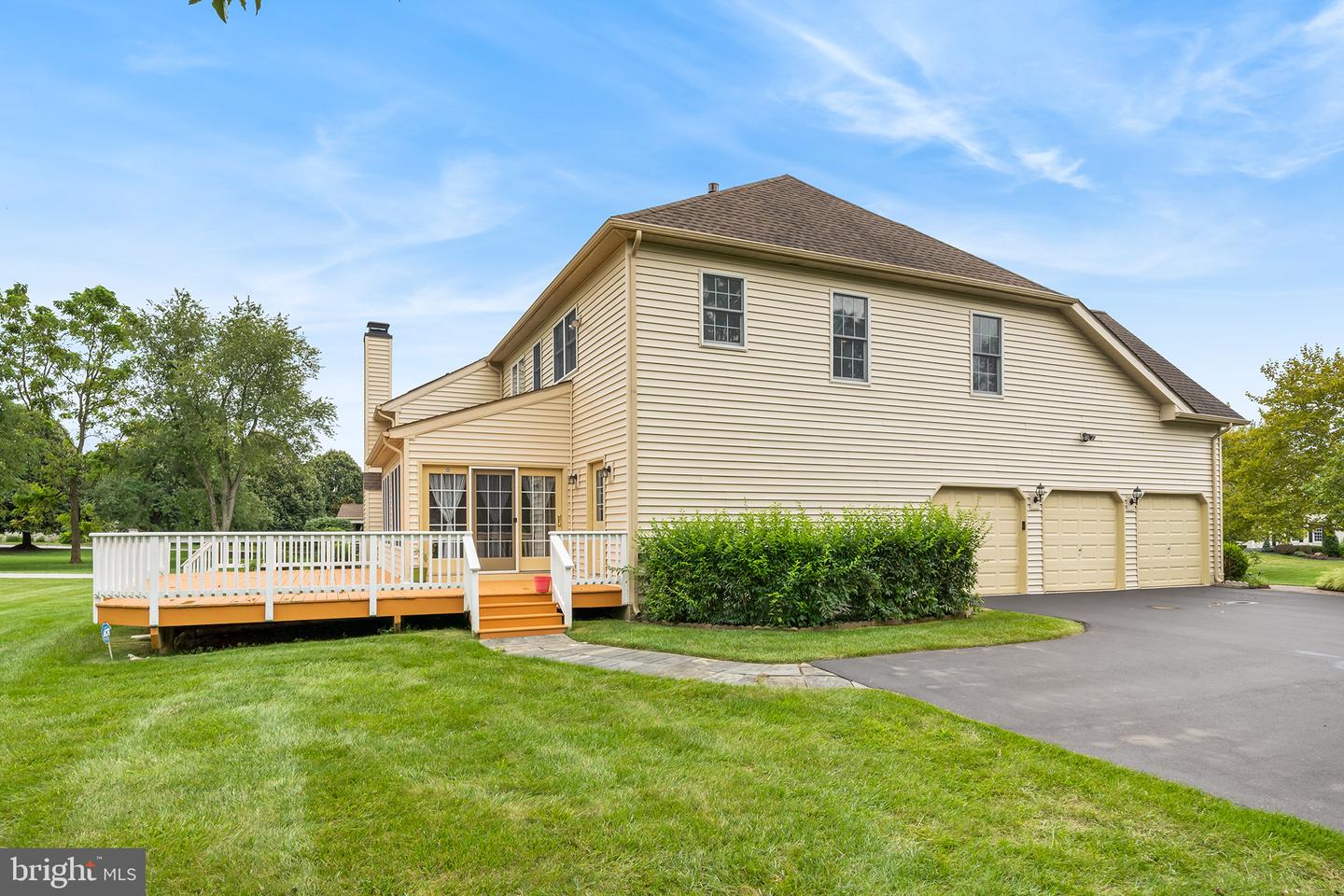 450 Bowen Dr