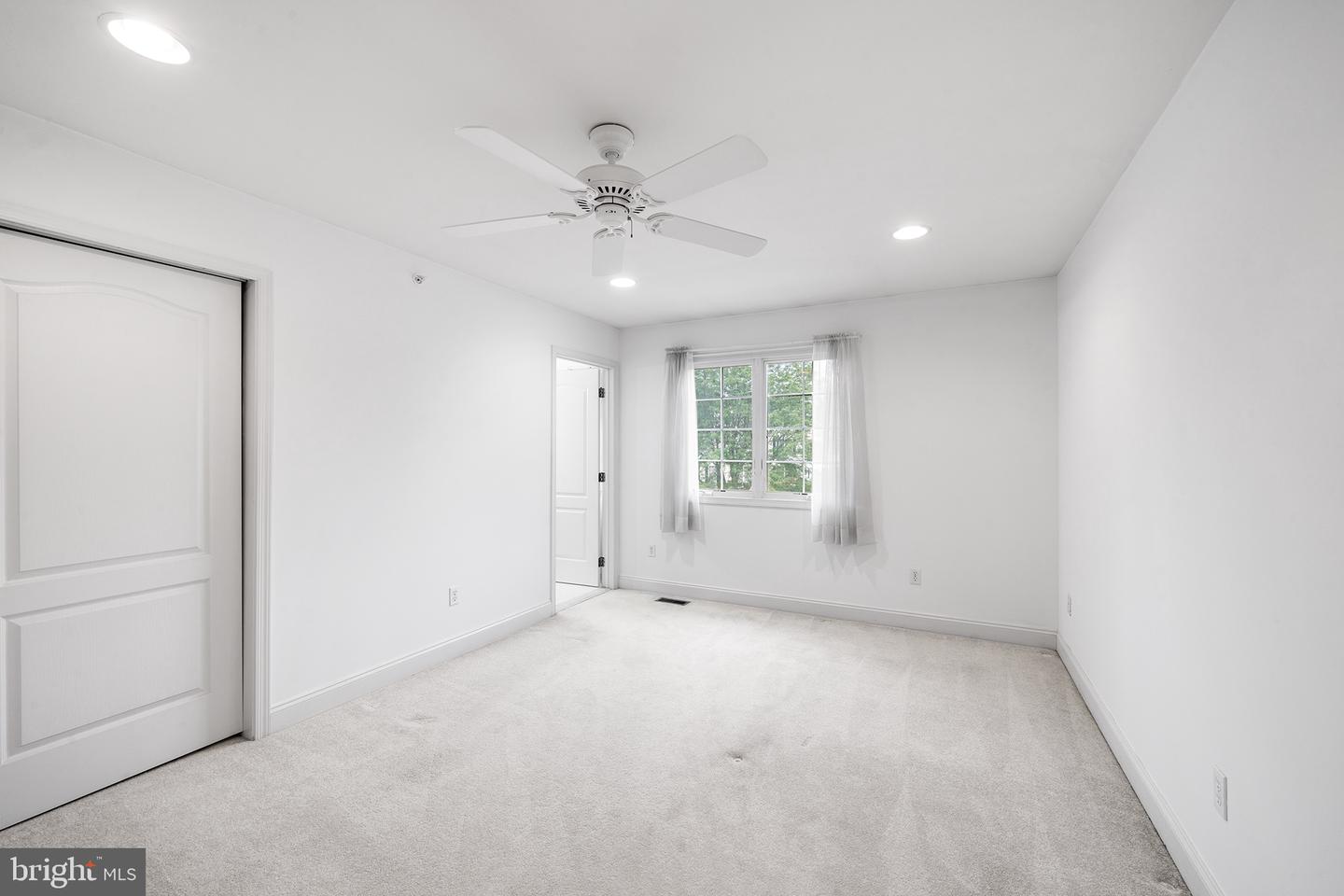 450 Bowen Dr