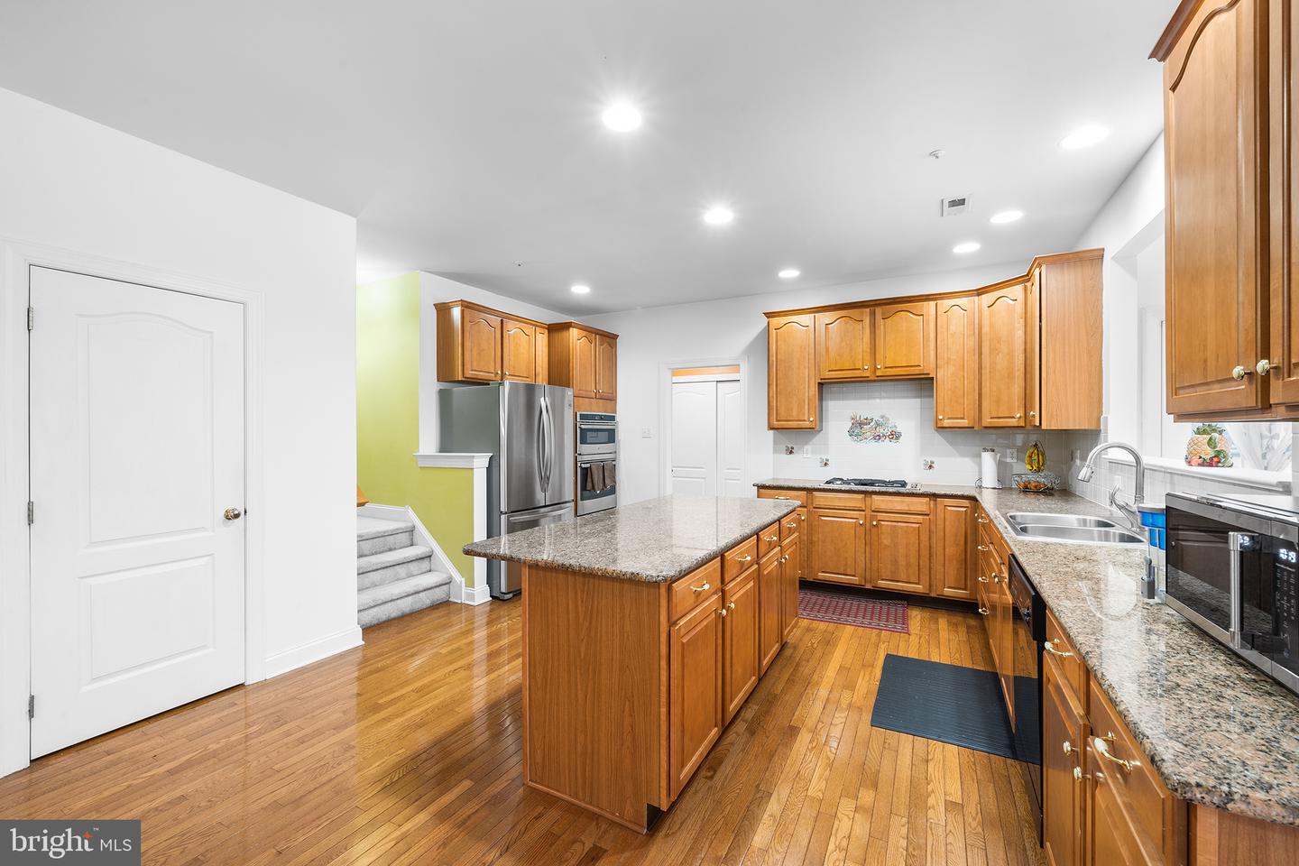 450 Bowen Dr