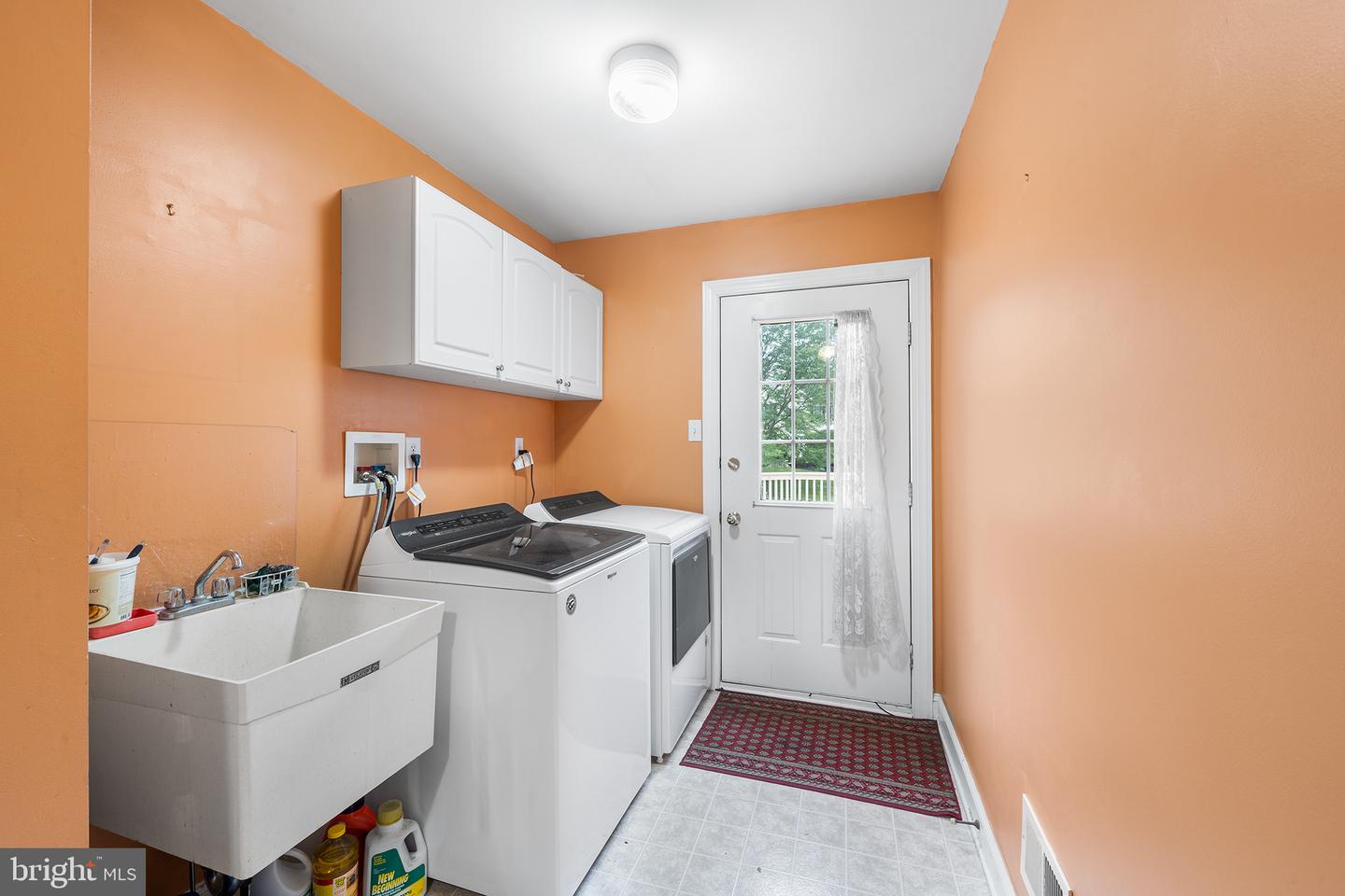 450 Bowen Dr