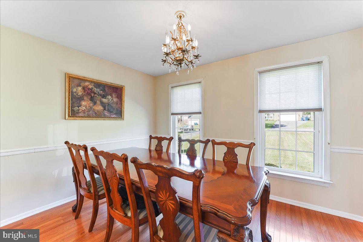 1217 Trafalgar Ln