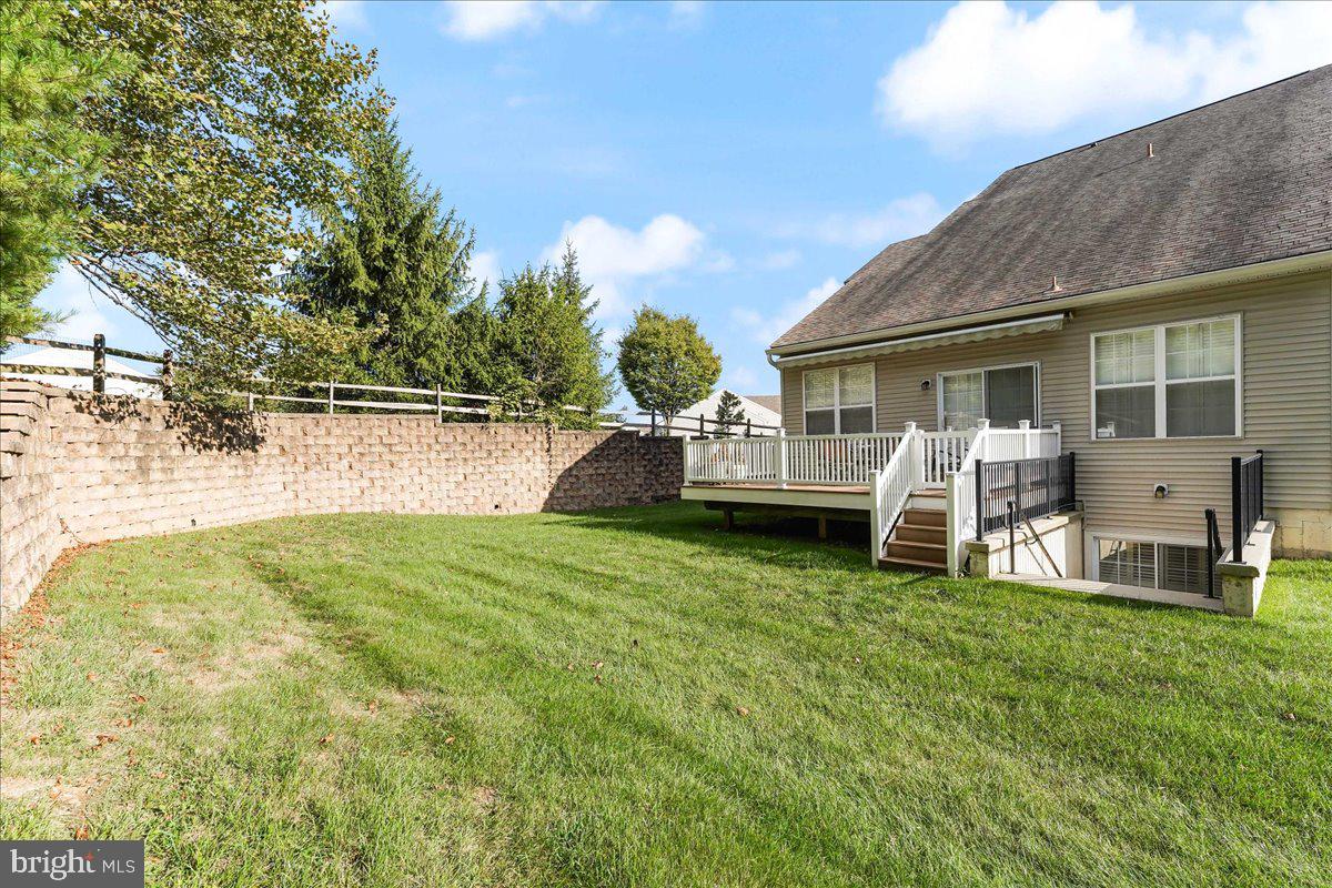 2220 Pembroke Ln