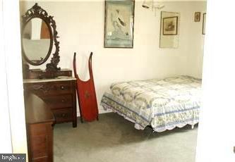 304 WALNUT COURT WAY #A4