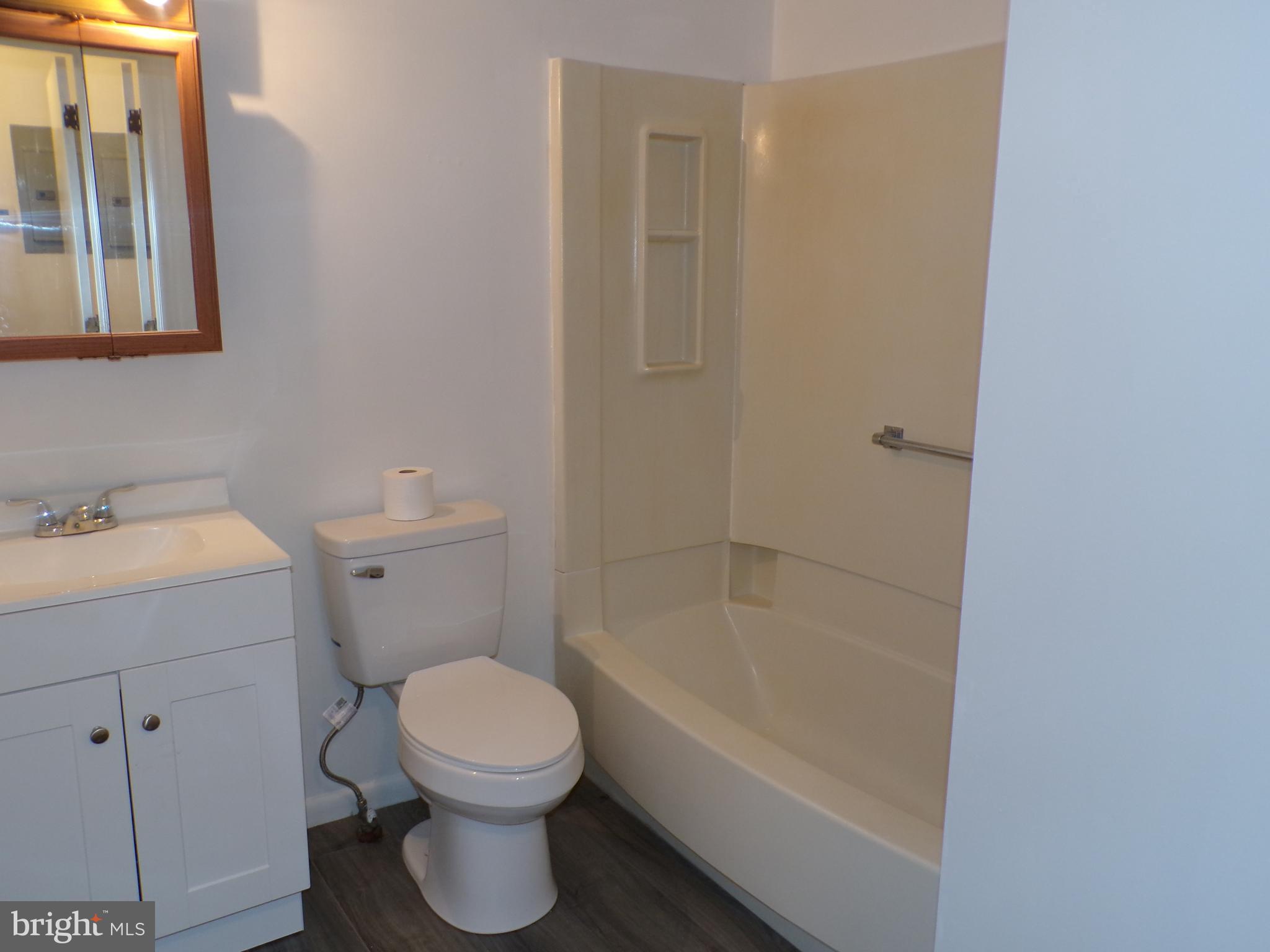 312 Walnut Court Way