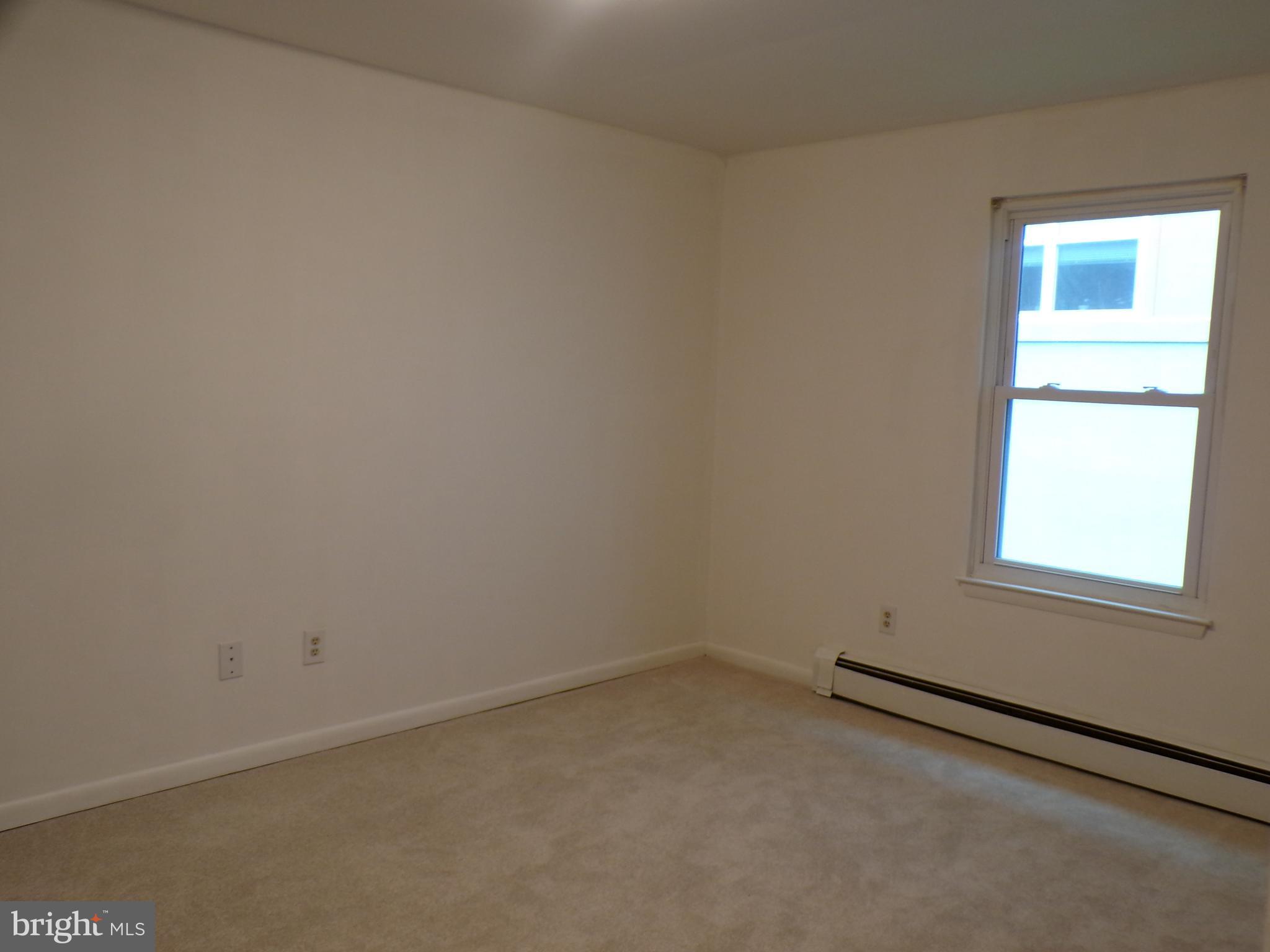 312 Walnut Court Way