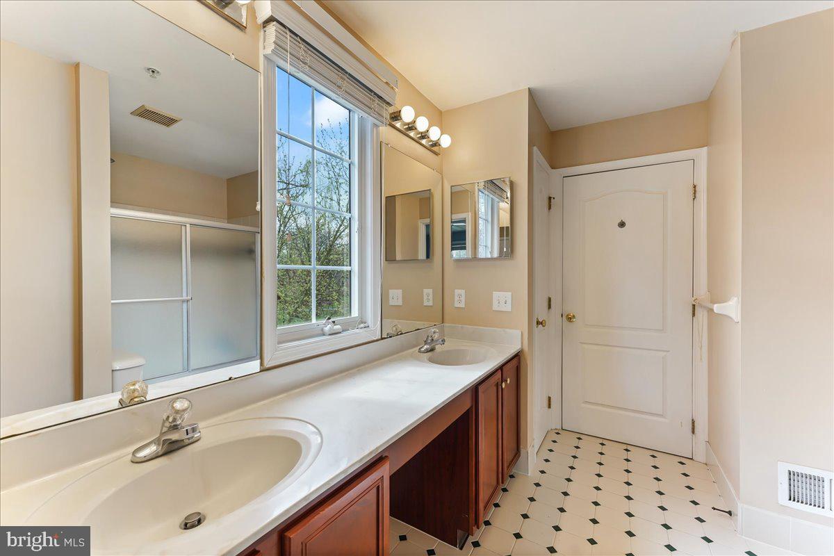 213 Green Valley Rd