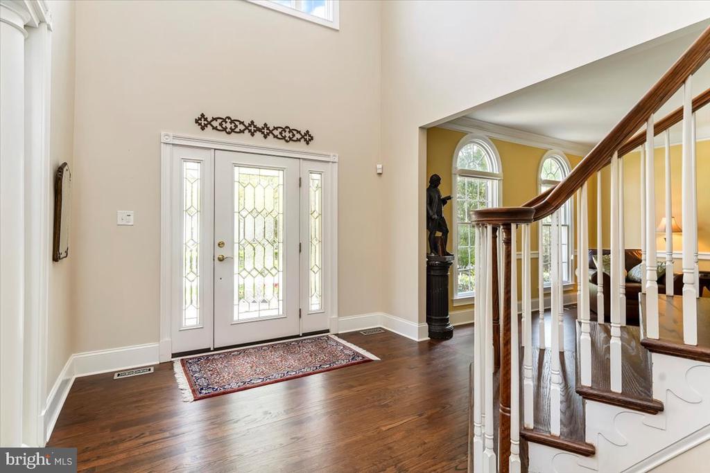 228 Weatherhill Dr