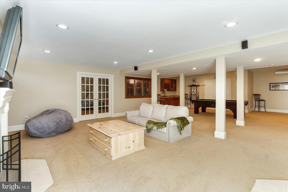 228 Weatherhill Dr