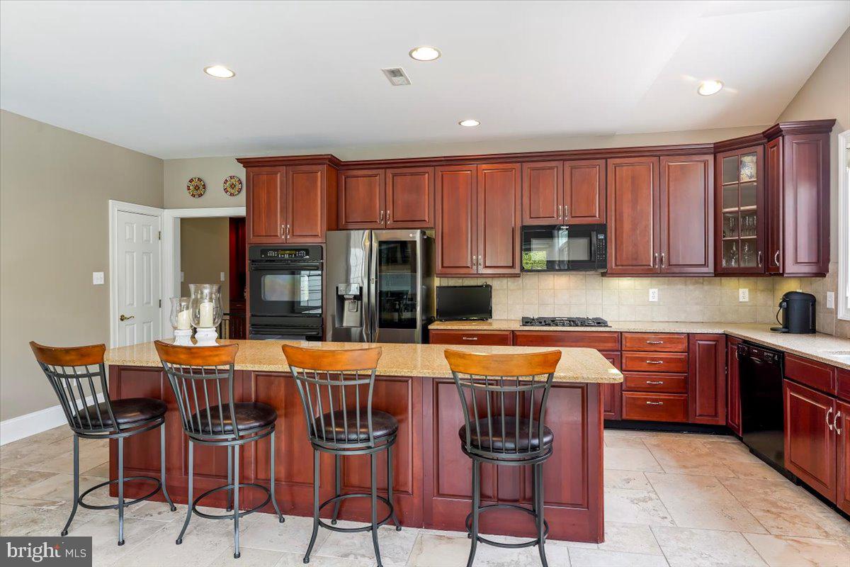 228 Weatherhill Dr