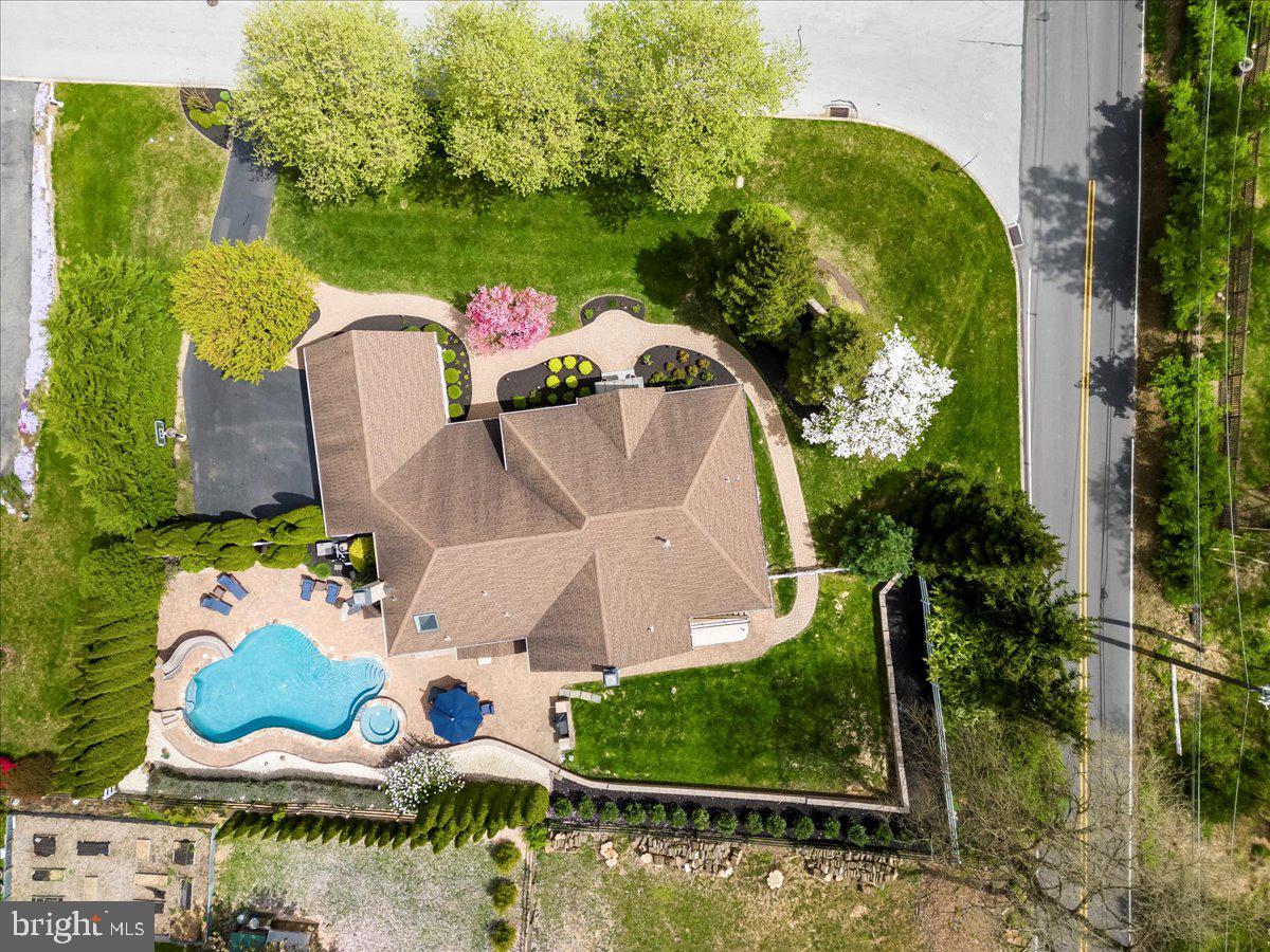 228 Weatherhill Dr