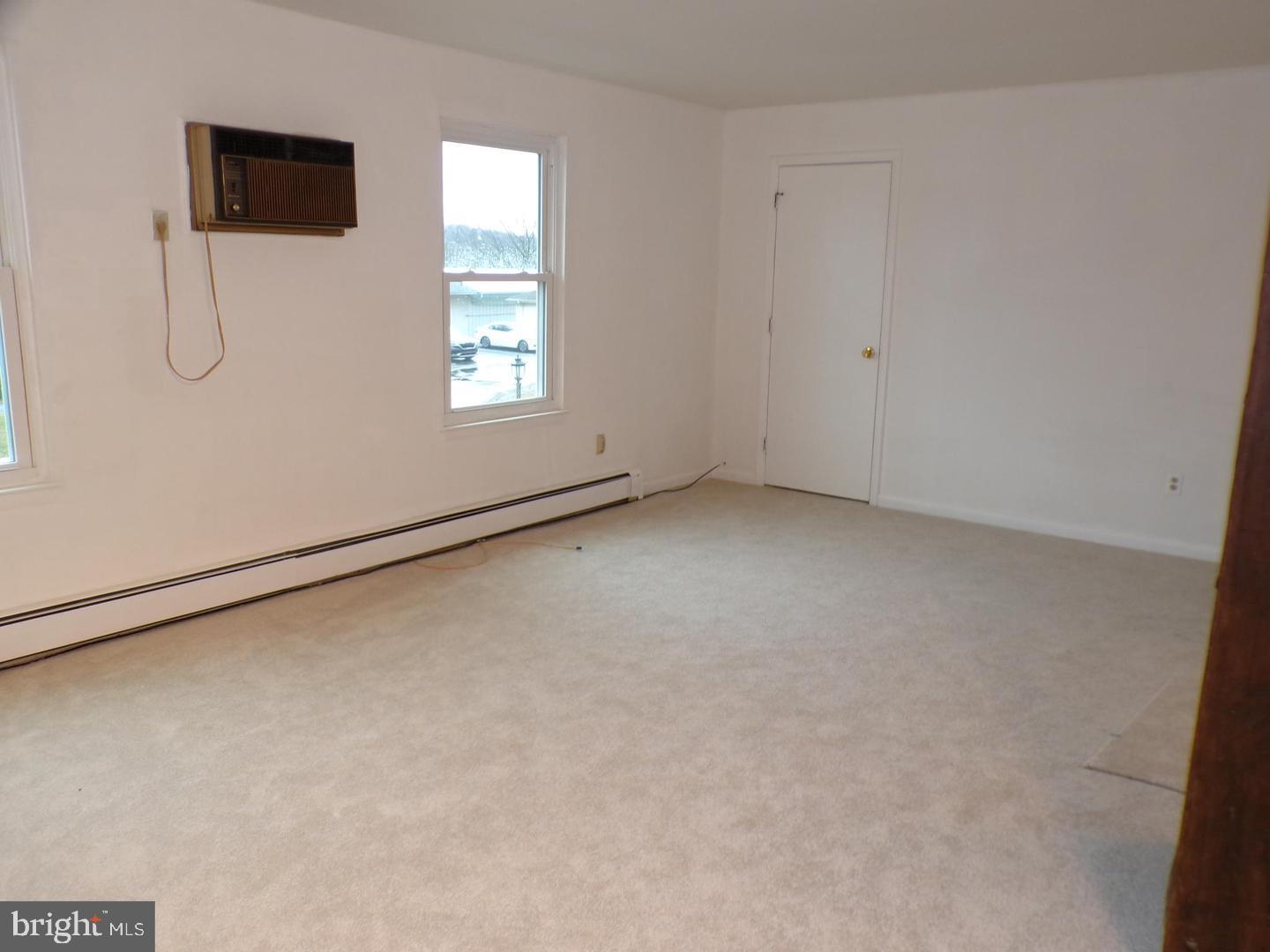 312 WALNUT COURT WAY