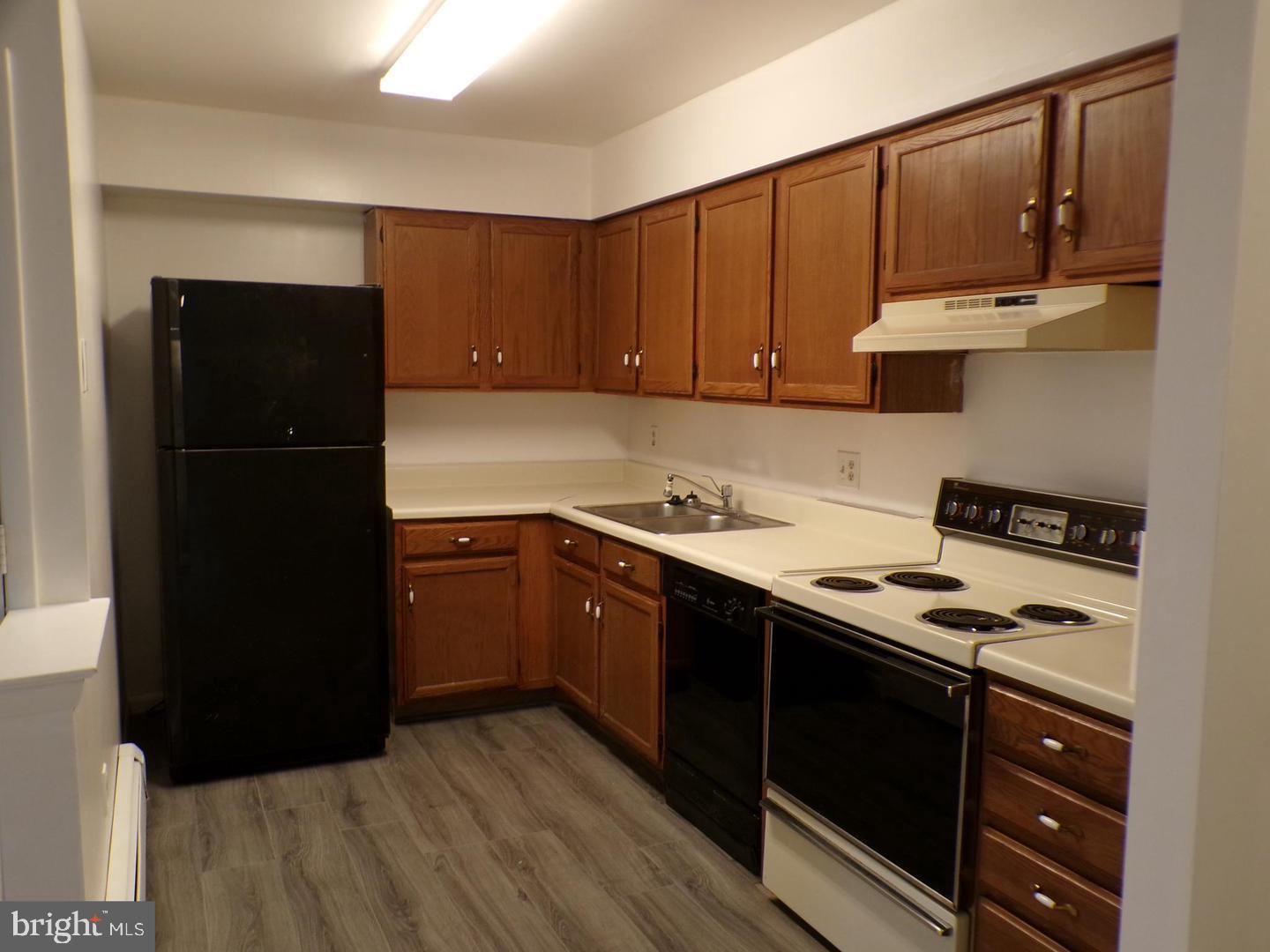 312 WALNUT COURT WAY