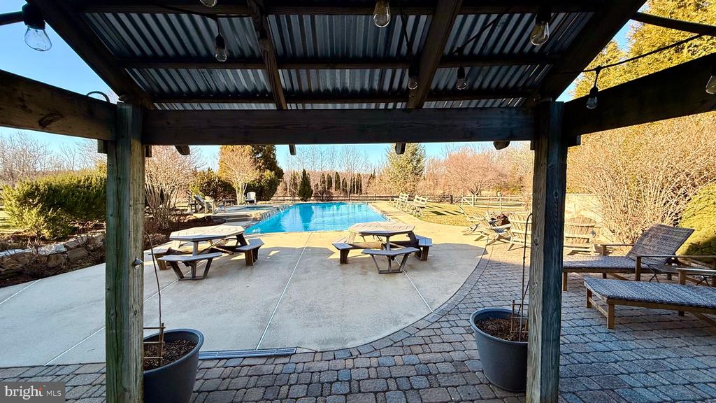 119 Lakewood Dr