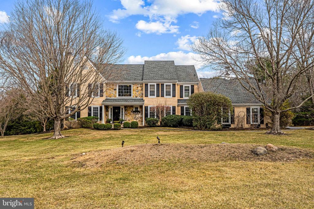 365 Country Ln