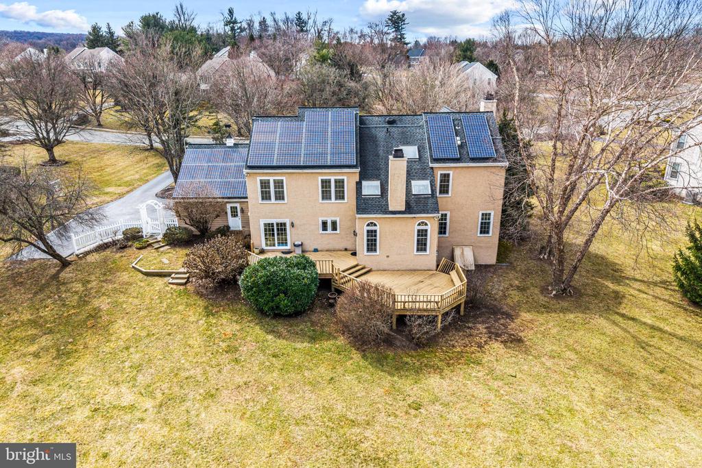 365 Country Ln