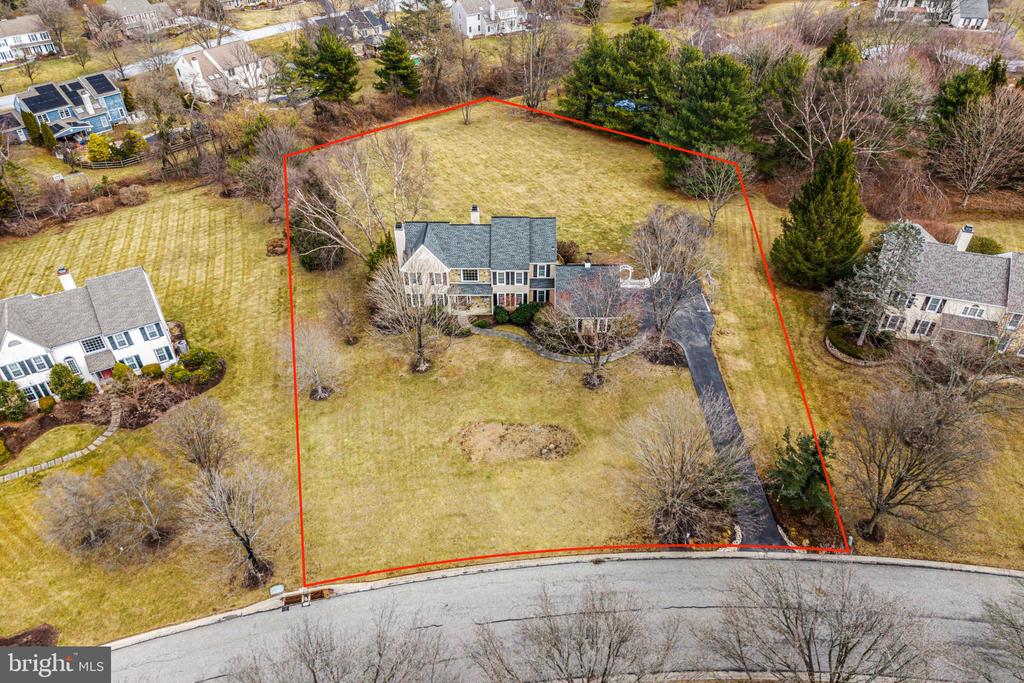365 Country Ln