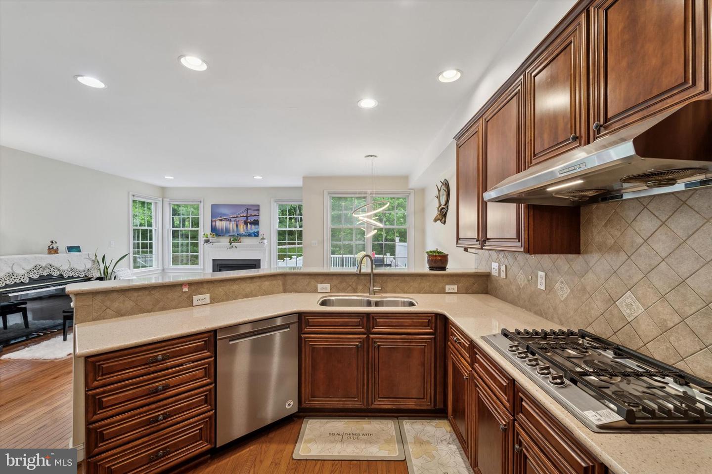 11 Sloan Rd