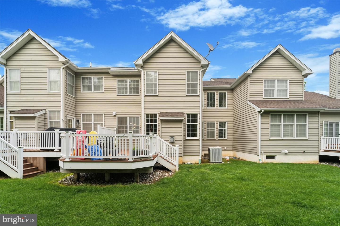 11 Sloan Rd