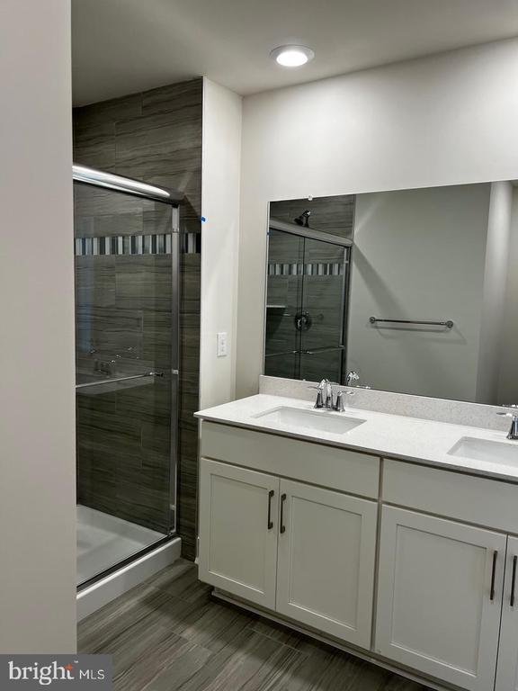 327 FOUNDRY