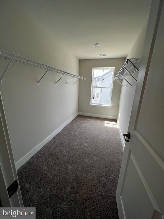 327 FOUNDRY