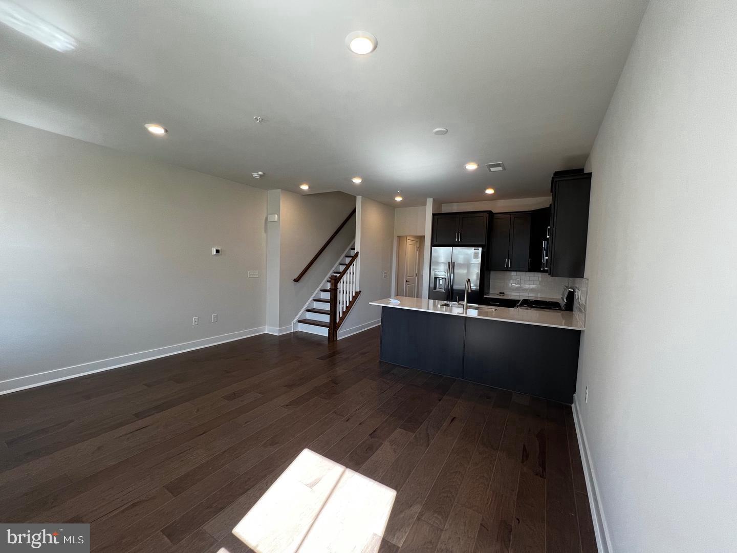 377 FOUNDRY ST.