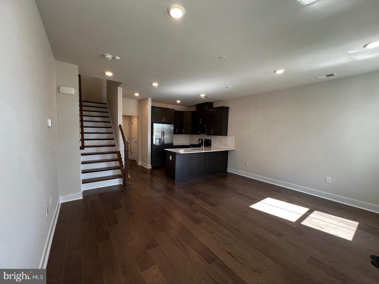 377 FOUNDRY ST.