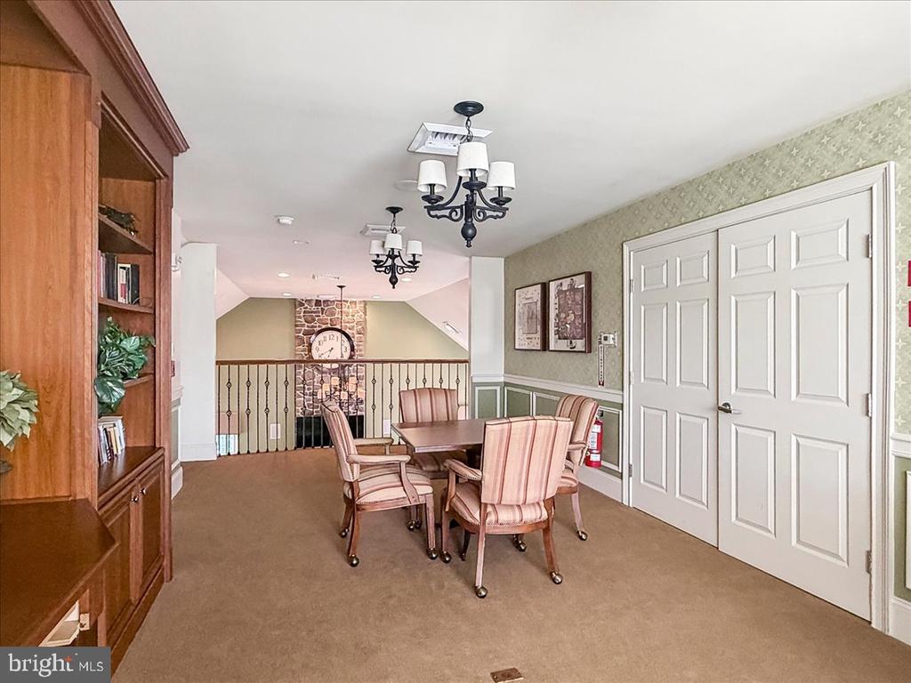 609 WINSTON LANE