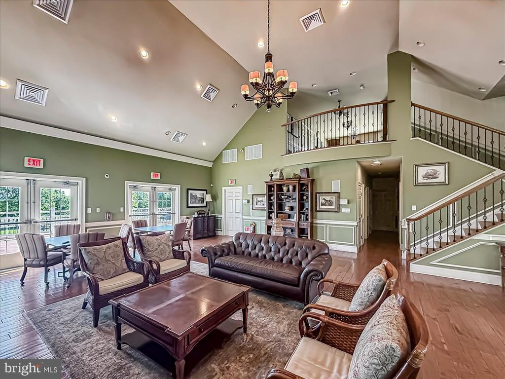 609 WINSTON LANE