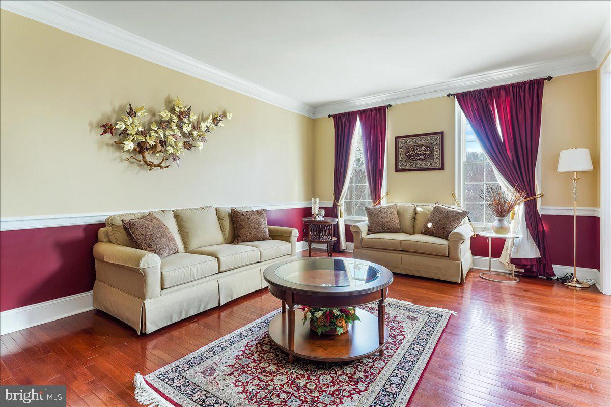 10 Magnolia Pl