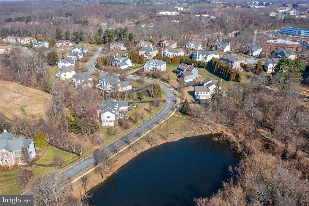 10 Magnolia Pl
