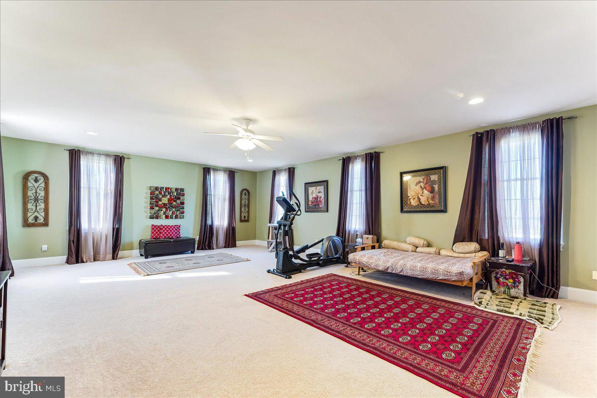 10 Magnolia Pl