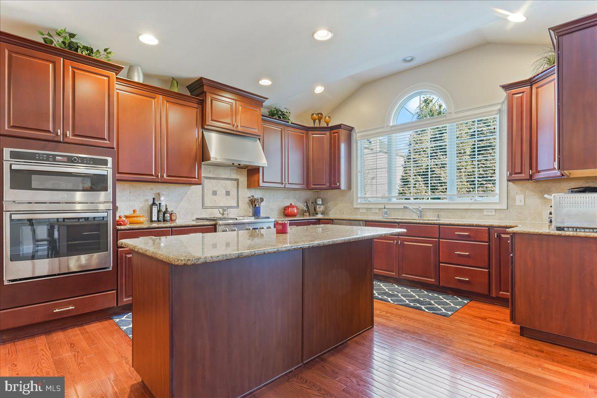 10 Magnolia Pl