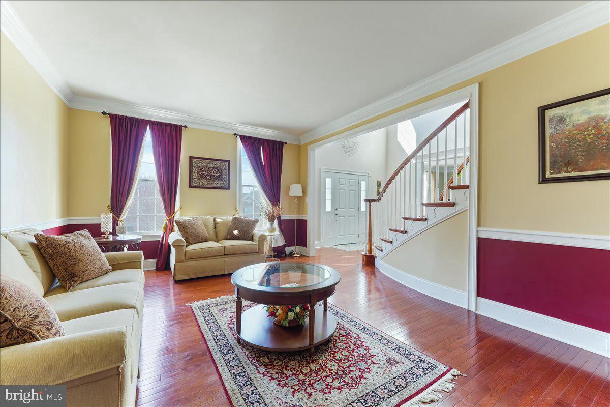 10 Magnolia Pl