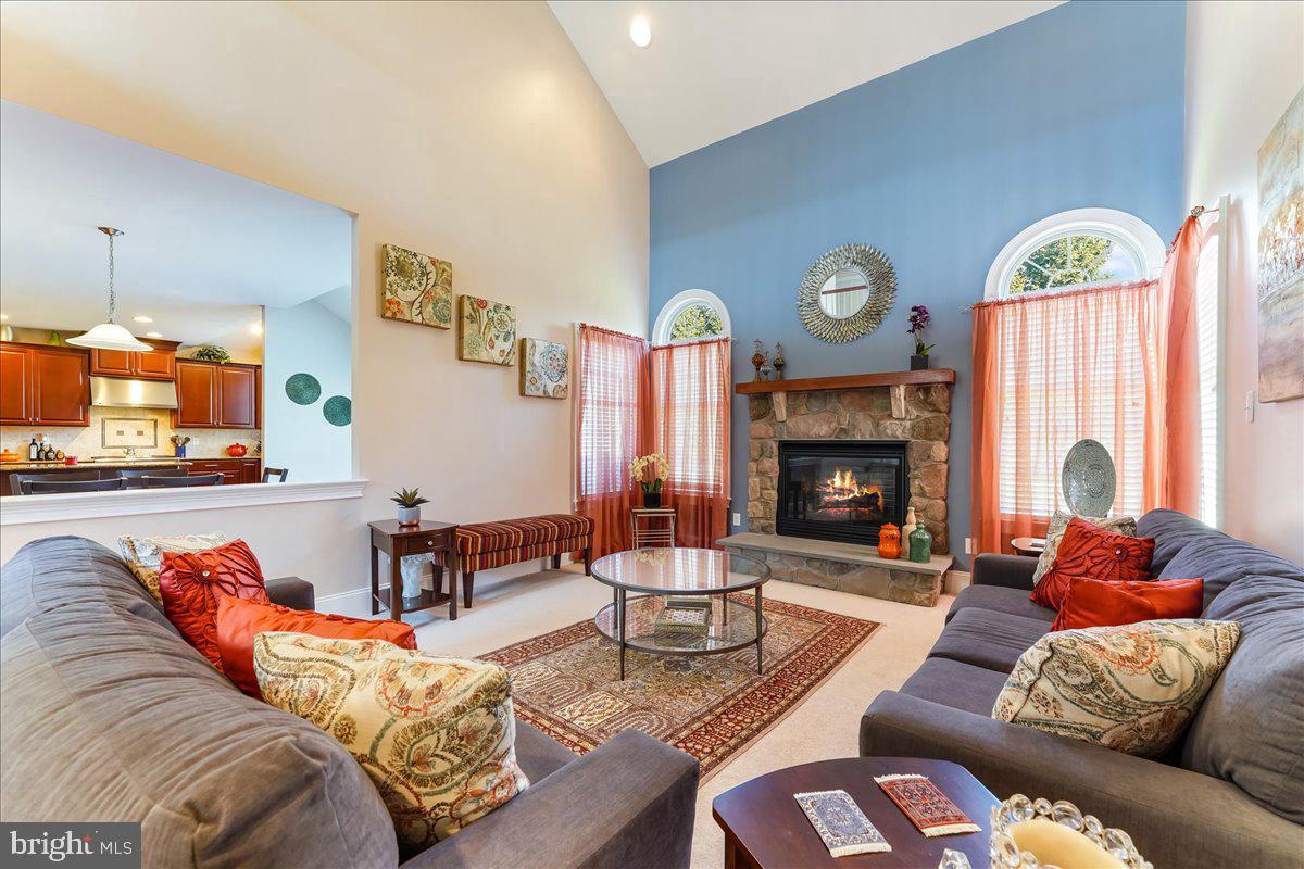 10 Magnolia Pl