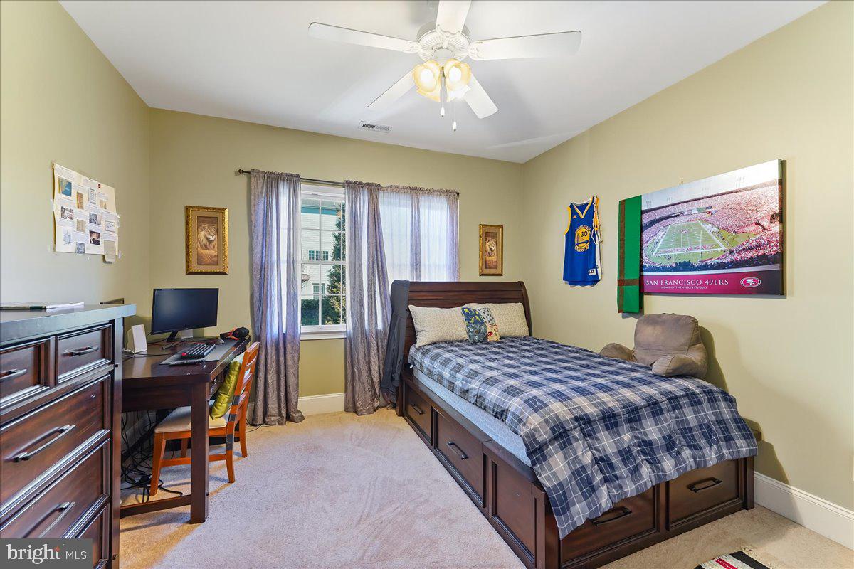 10 Magnolia Pl