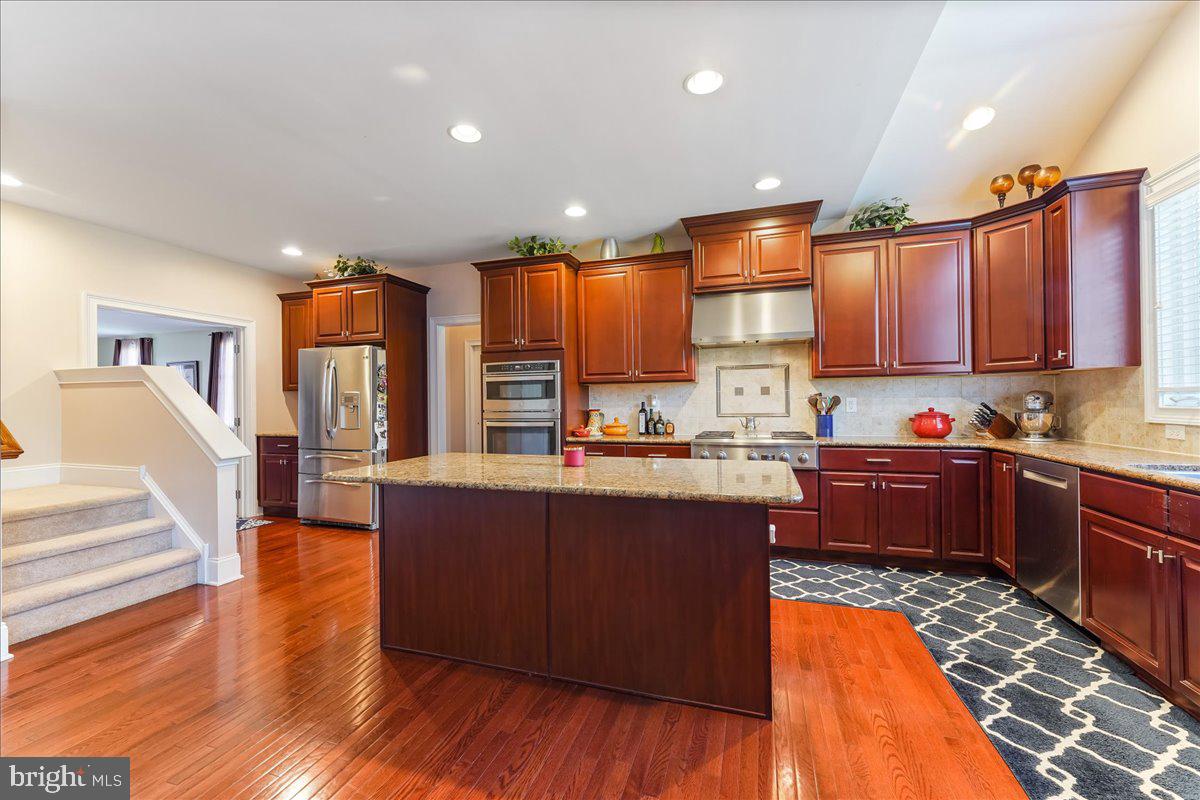 10 Magnolia Pl