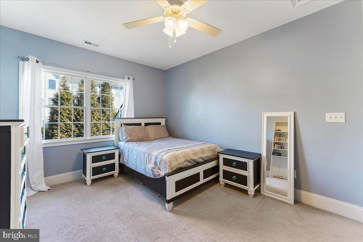 10 Magnolia Pl