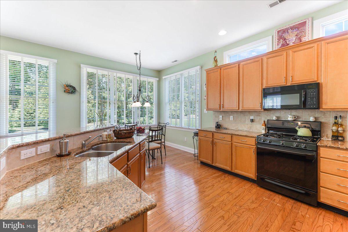 31 Hutton Ln