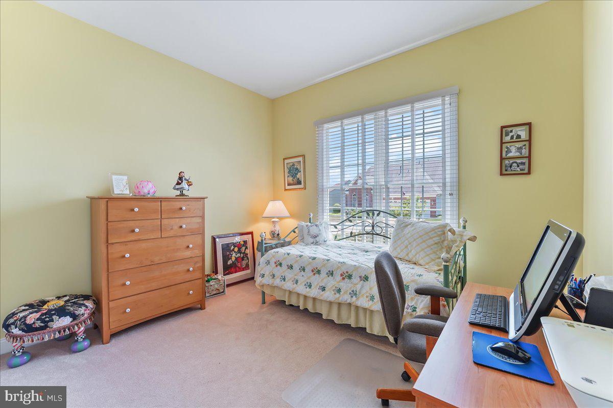 31 Hutton Ln